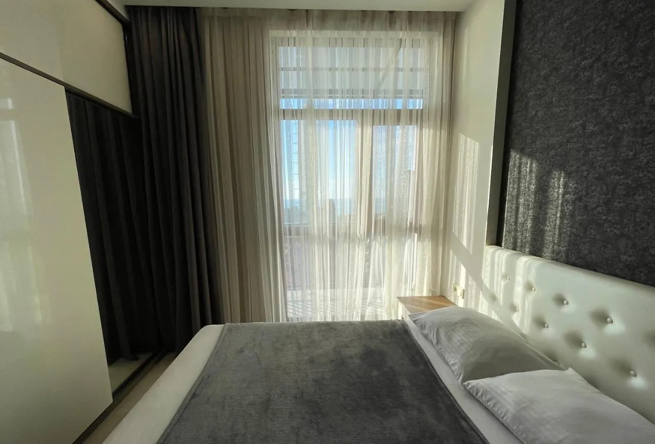 Apartments At Like House バトゥーミ