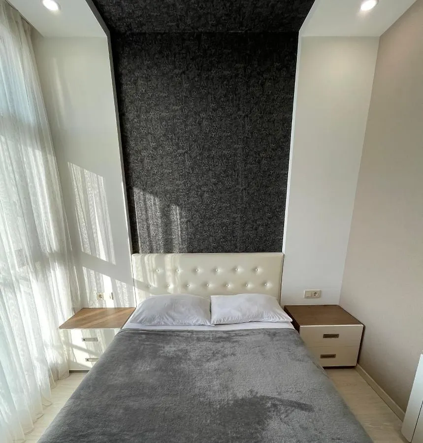 Apartments At Like House バトゥーミ
